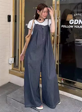 蓝色牛仔直筒背带裤连体裤女