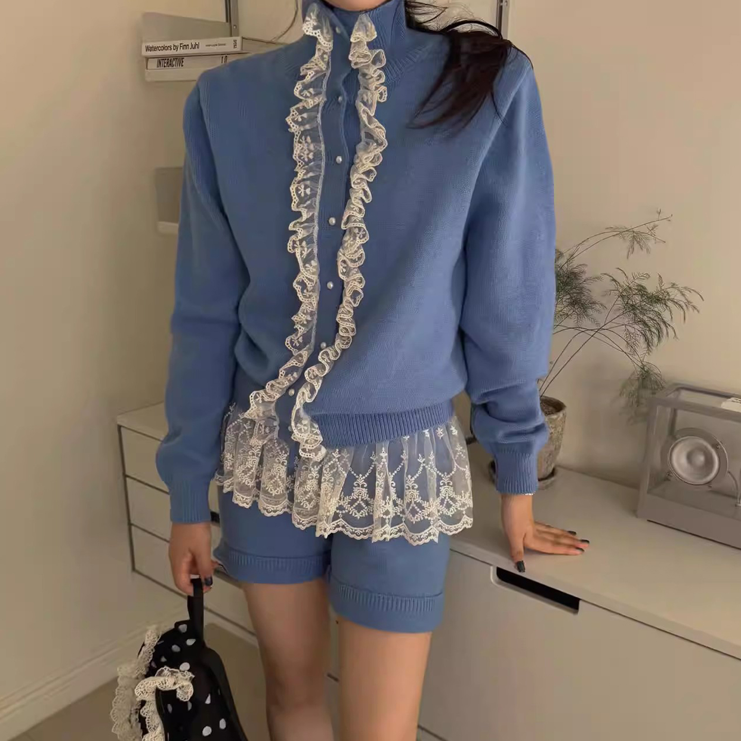 时尚套装设计感拼接蕾丝花边针织毛衣女2025秋季新款高腰显瘦短裤