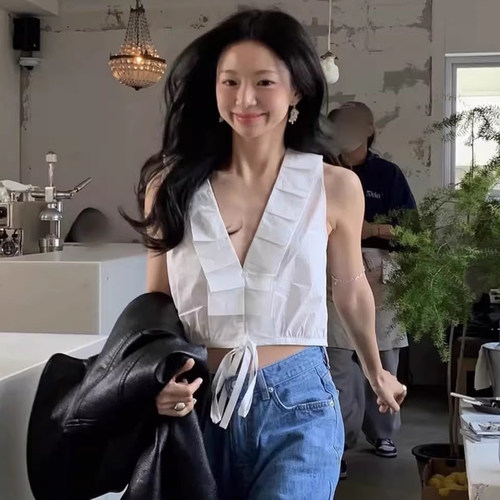 木耳边拼接深V领短款无袖衬衫女