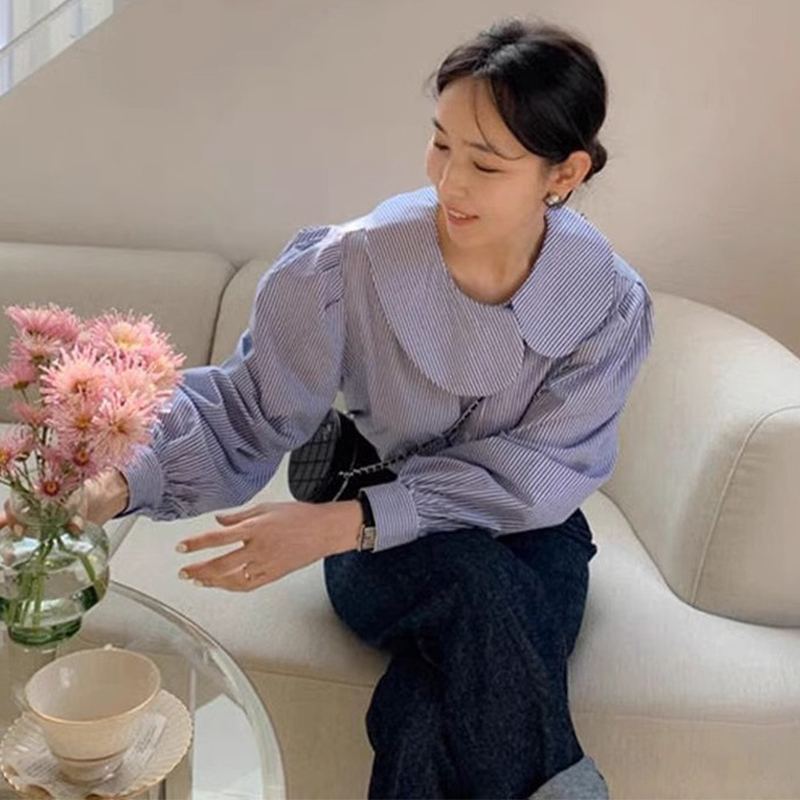 温柔奶蓝不对称翻领条纹衬衫