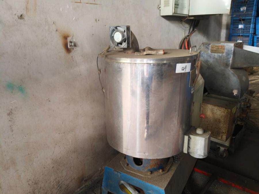 4月27日揭阳市实业公司厂内的机械类设备共68台、模具类设备共685套网络拍卖公告