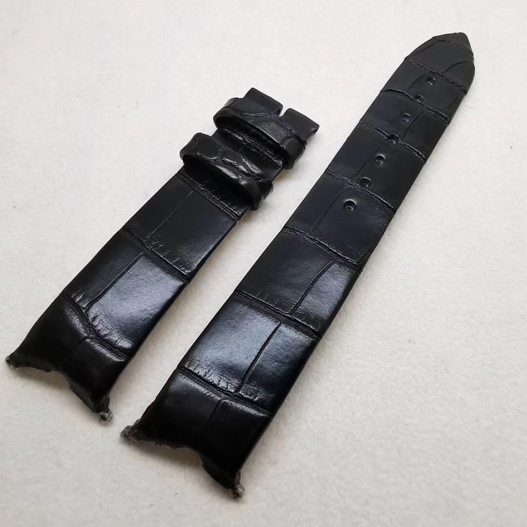 伯爵适配鳄鱼皮表带