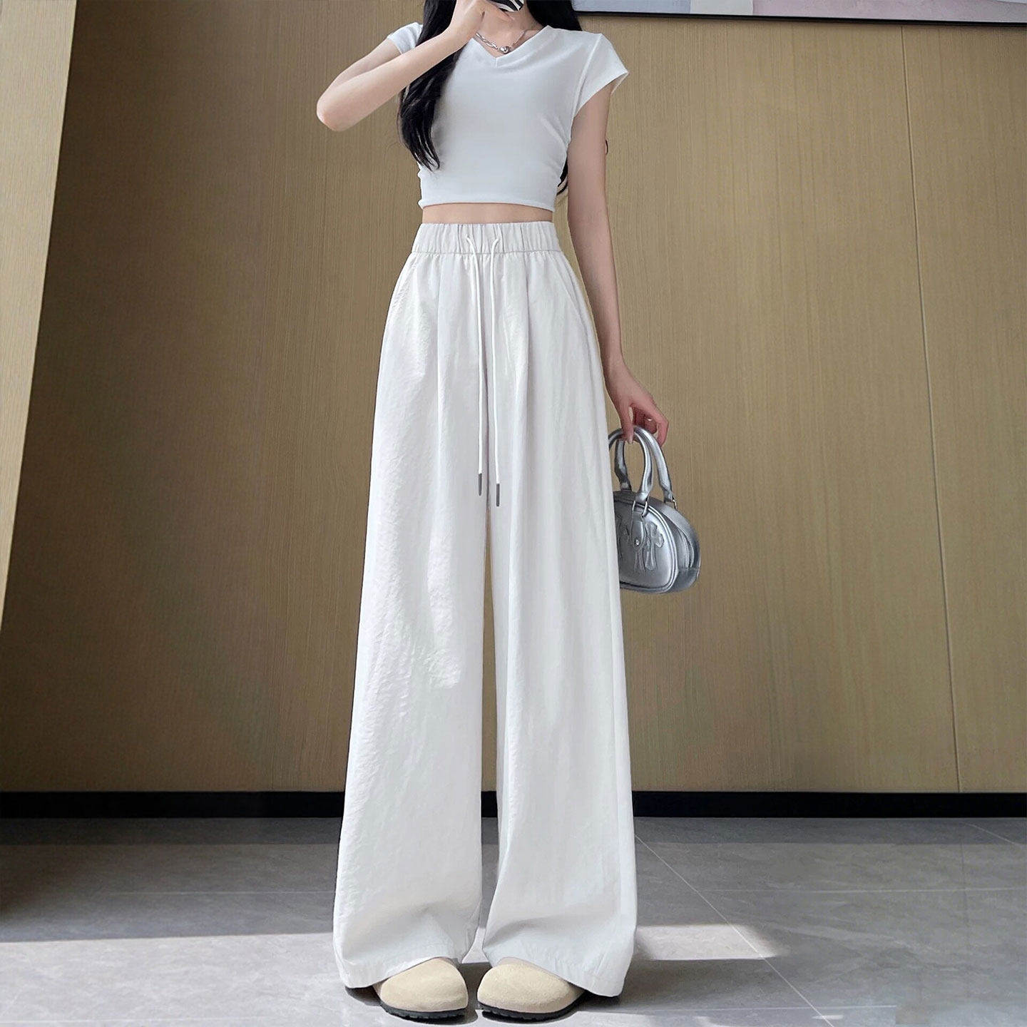 白色冰丝弯刀裤女夏薄款2026新款宽松阔腿小个子休闲速干运动裤子