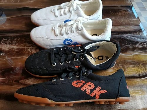 训练鞋轻便鞋底耐磨耐穿