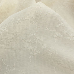 文艺象牙白缎面肌理立体浮雕提花布料 制衣服装礼服旗袍裙子面料