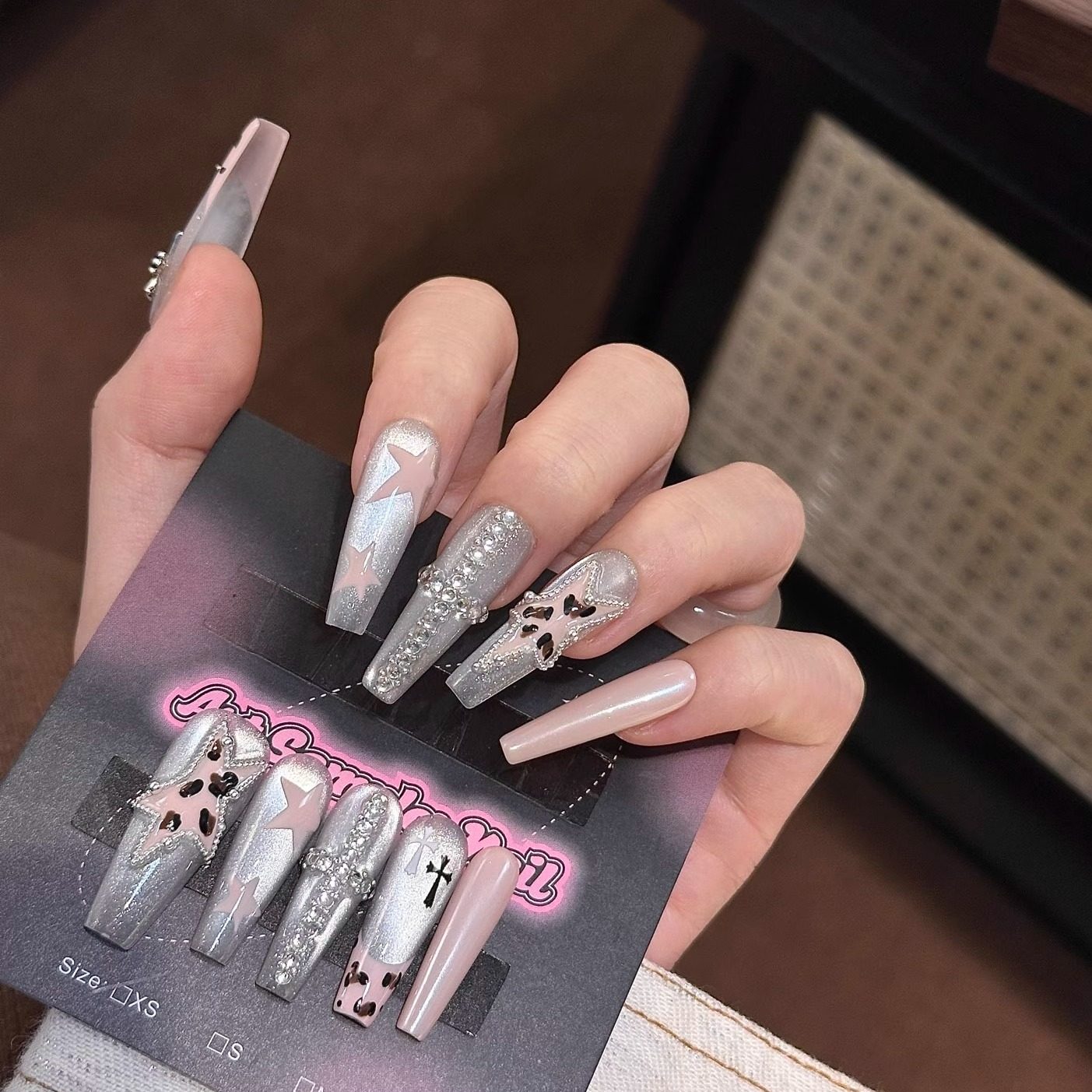 ANNINAIL电光糖果200颗钢珠重工款手工美甲穿戴甲细狗梯高级甲片