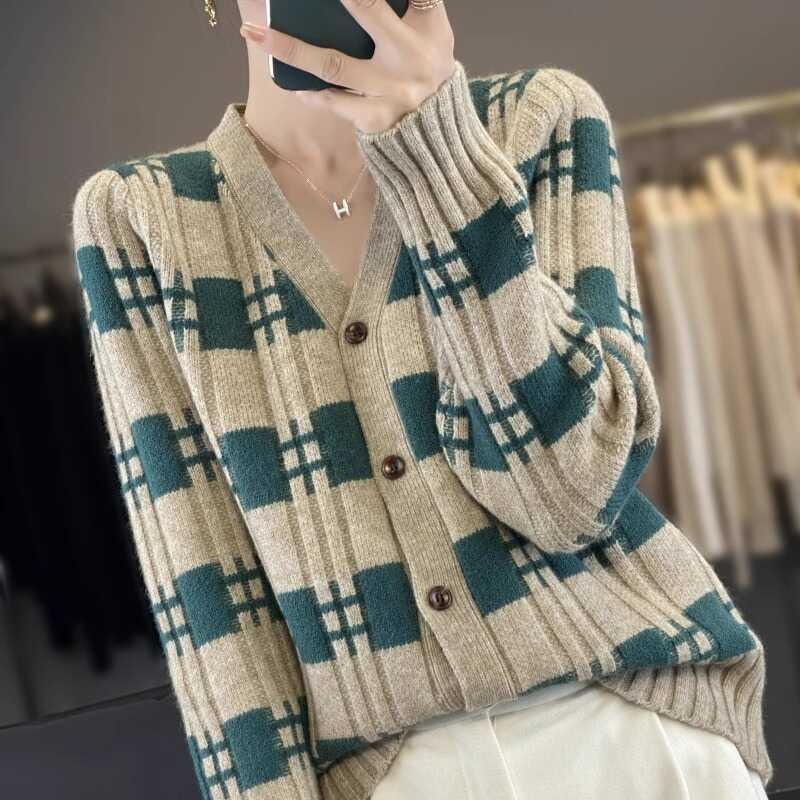 新品羊毛衫女长袖短款毛衣