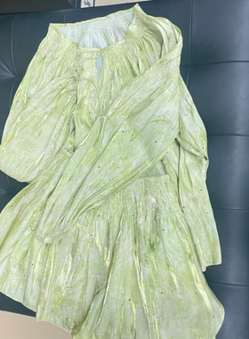 【念念】2024DM水泽系带长袖套装荡褶飘片绿色流光套装短裤IU1001