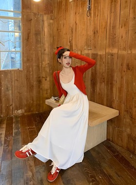 温柔风白色吊带连衣裙女夏季新款初恋长裙红色薄款长袖开衫两件套