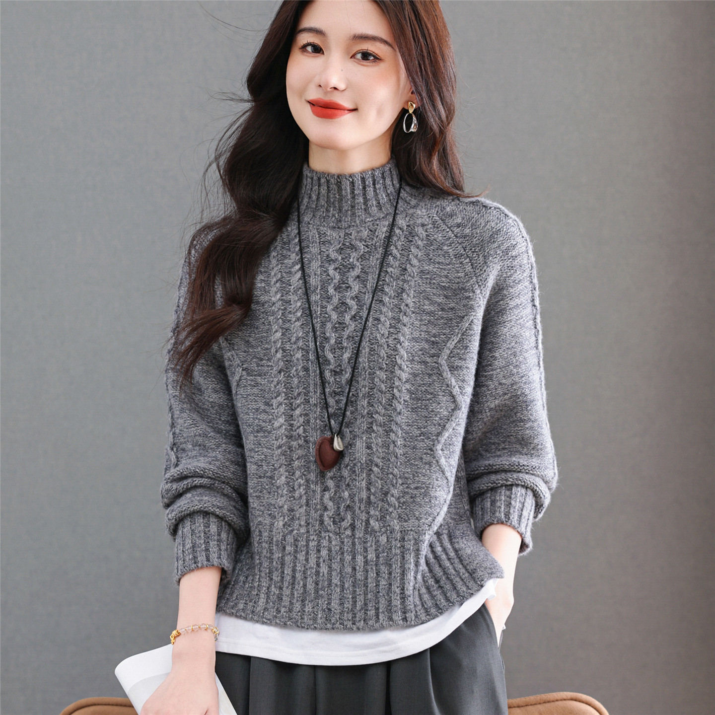 半高领毛衣女时尚减龄宽松短款厚