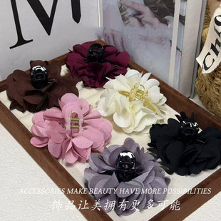 黑色花瓣小抓夹7cm发夹女2026新款鲨鱼夹小号侧边夹刘海夹半扎发