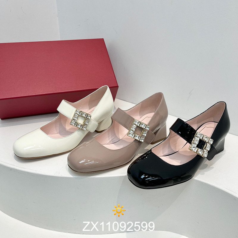 23春夏新款rv方头钻扣玛丽珍鞋粗跟4.5cm芭蕾舞鞋一字扣漆皮单鞋