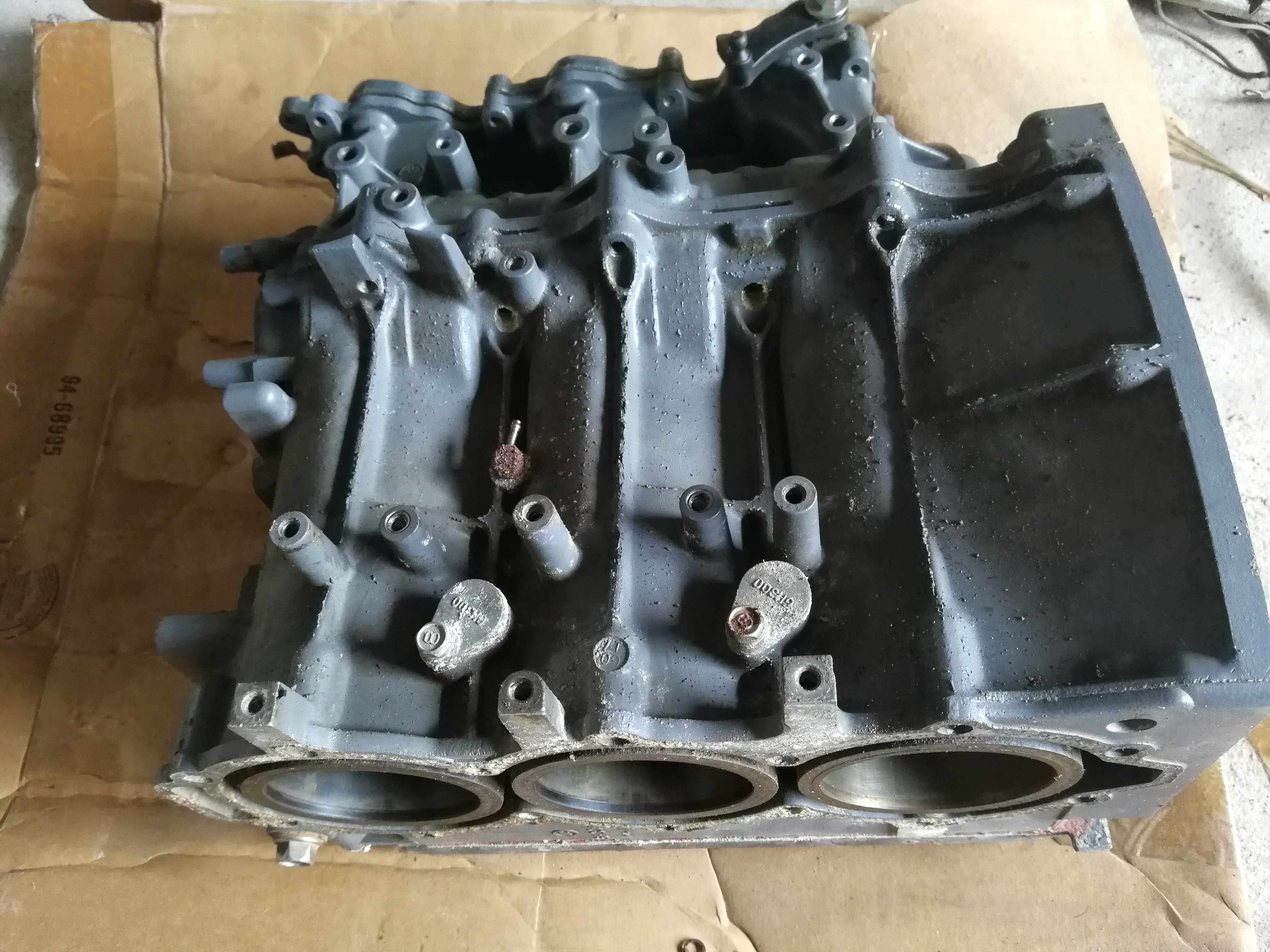 雅马哈两冲60马力船外机二手缸体雅马哈曲轴活塞缸套配件二手配件在类目 户外/登山/野营/旅行用品, 专项户外运动装备, 水上船艇, 摩托艇中 - 来自Buy2taobao.com提供专业的淘宝代购服务