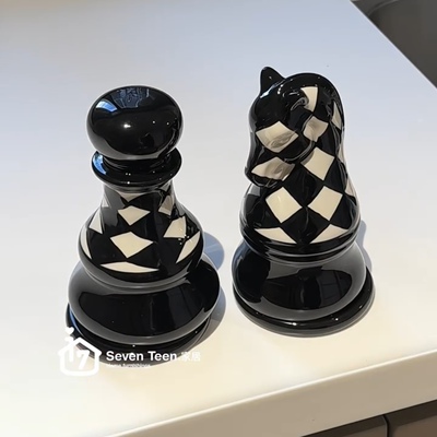 黑白棋盘格牙签筒陶瓷高级感牙签盒创意客厅牙线盒象棋棉签筒摆件
