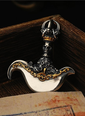 925纯银钺刀吊坠男女款藏传文玩配饰项链精工雕刻复古朋克金刚斧