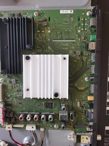 维修索尼KD-65X8500E/8566E液晶电视机主板1-982-022-21