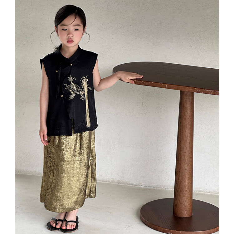 刺绣套装宇涵妈汉服新中式