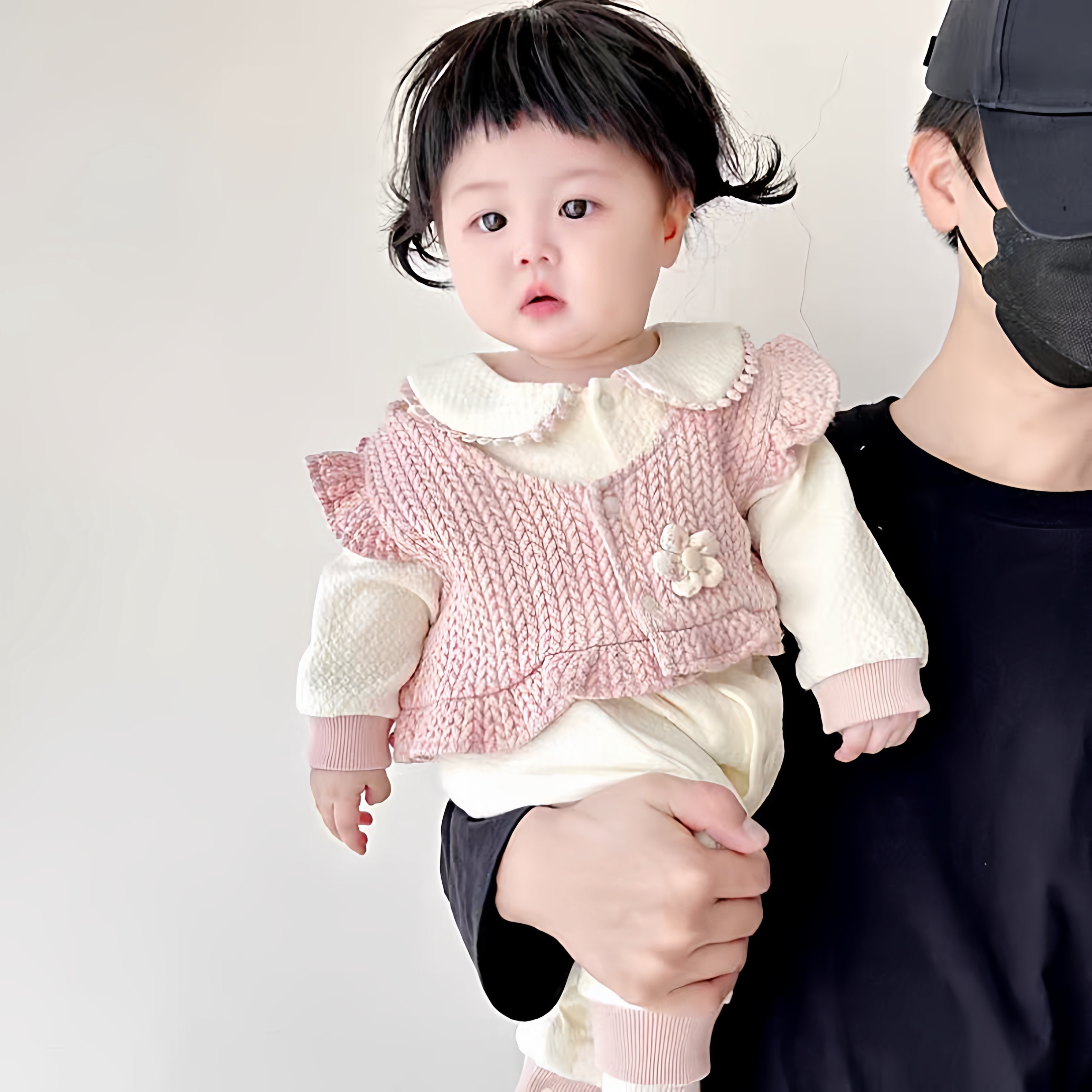 婴儿连体衣秋装女宝宝洋气套装小月龄公主风衣服婴幼儿外出爬服
