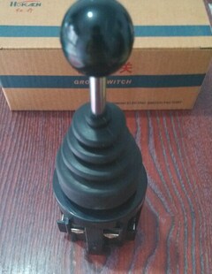 30mm孔径红开主令十字开关摇杆开关HKB-2011双向自锁/复位两向