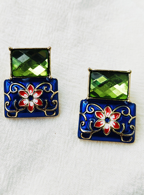 绿色宝石花朵耳饰法式复古耳环轻奢珐琅山茶花耳钉女B989