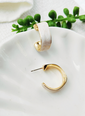 白色滴油C形耳环时尚风精致耳钉轻奢气质小众耳饰品C401