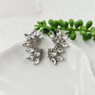 欧美时尚 百搭合金饰品耳钉耳环C465 简约耳饰对称镶钻个性