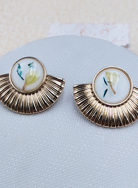 白色宝石耳环欧美复古轻奢高级感耳钉扇形时尚气质耳饰耳夹B592