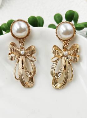 新款小众潮款蝴蝶结吊坠耳环个性时尚轻奢镀金复古耳饰女C452
