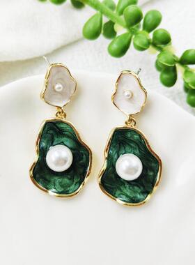 荷叶珍珠耳环女设计感新潮耳钉韩国银针绿色不规则耳坠C176