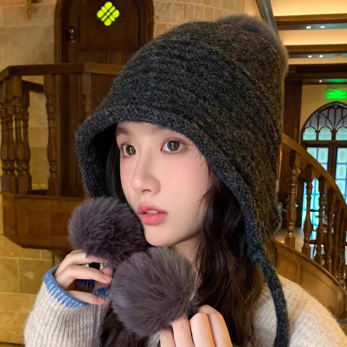 韩版绒球卷边针织毛线帽保暖护耳