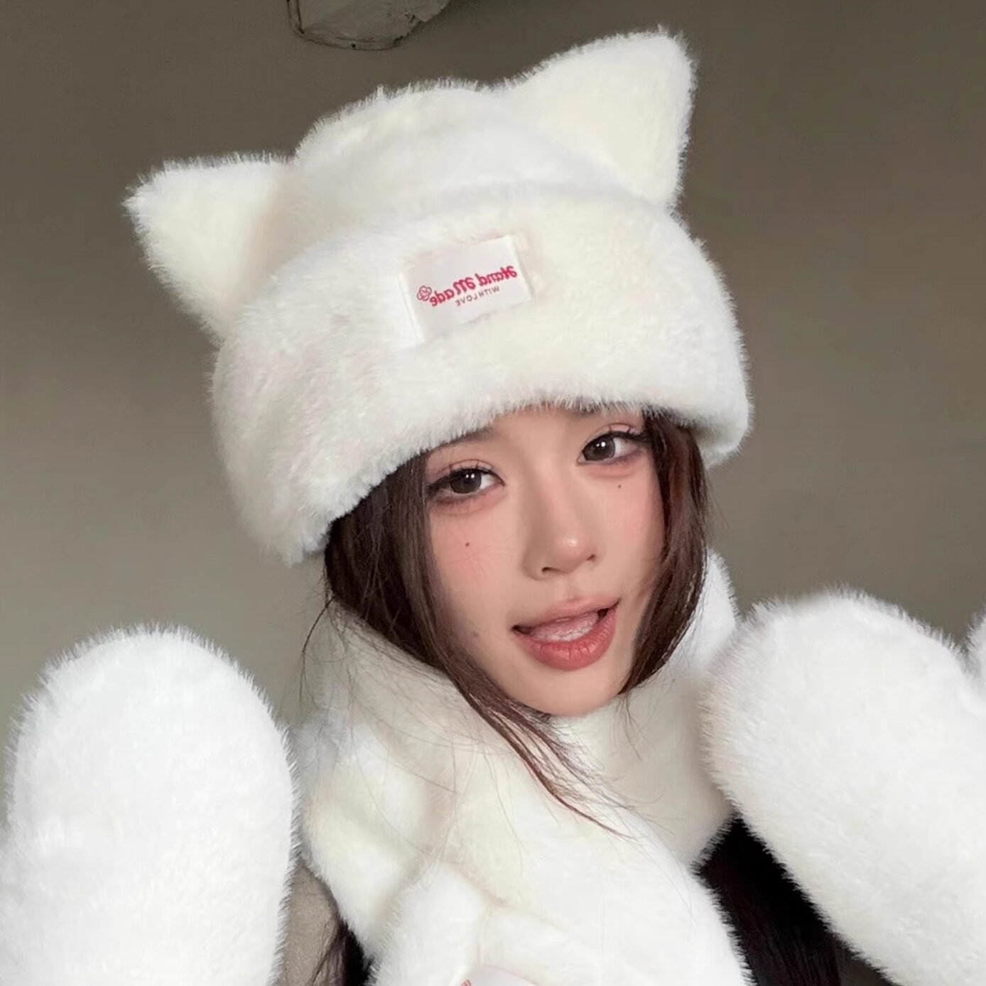 可爱猫耳朵毛绒针织帽保暖三件套