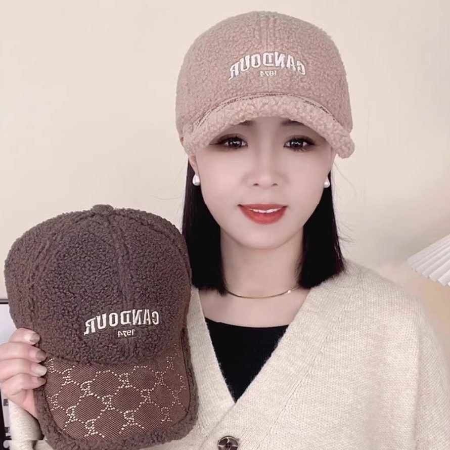 羊羔毛刺绣水钻棒球帽耳罩女保暖