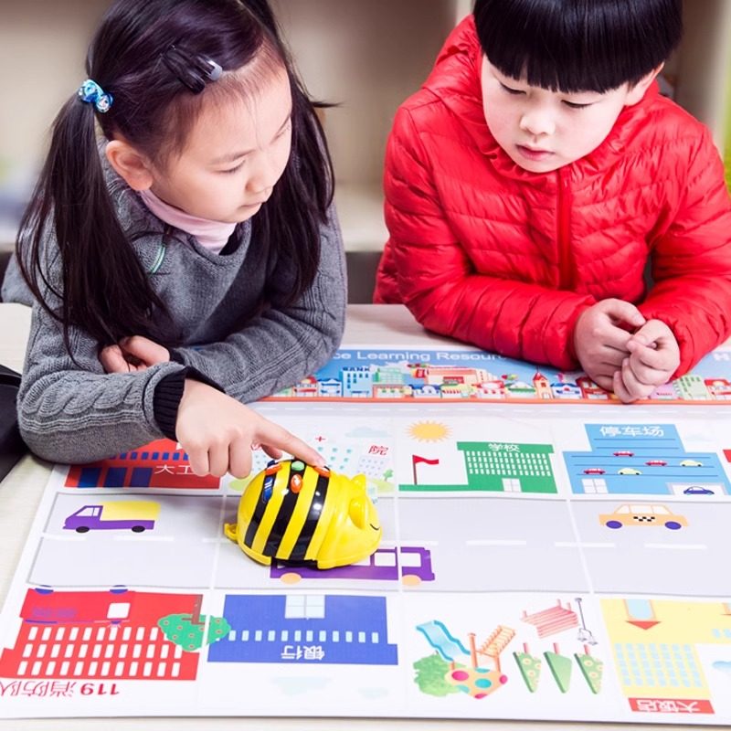 编程地板机器人小蜜蜂套装游戏