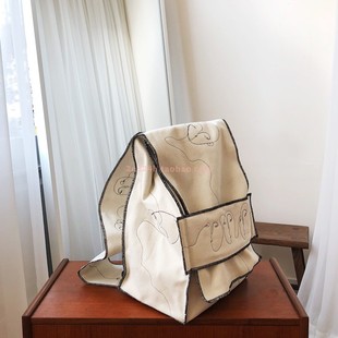 2nd24h王菲同款小众手绘脸宽单肩带斜挎背包韩国直邮jaeyoononaka