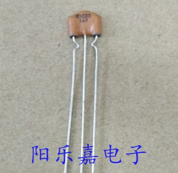 全新EMI静噪滤波器 DSS306-351F 223Z 三脚滤波电容16V/223
