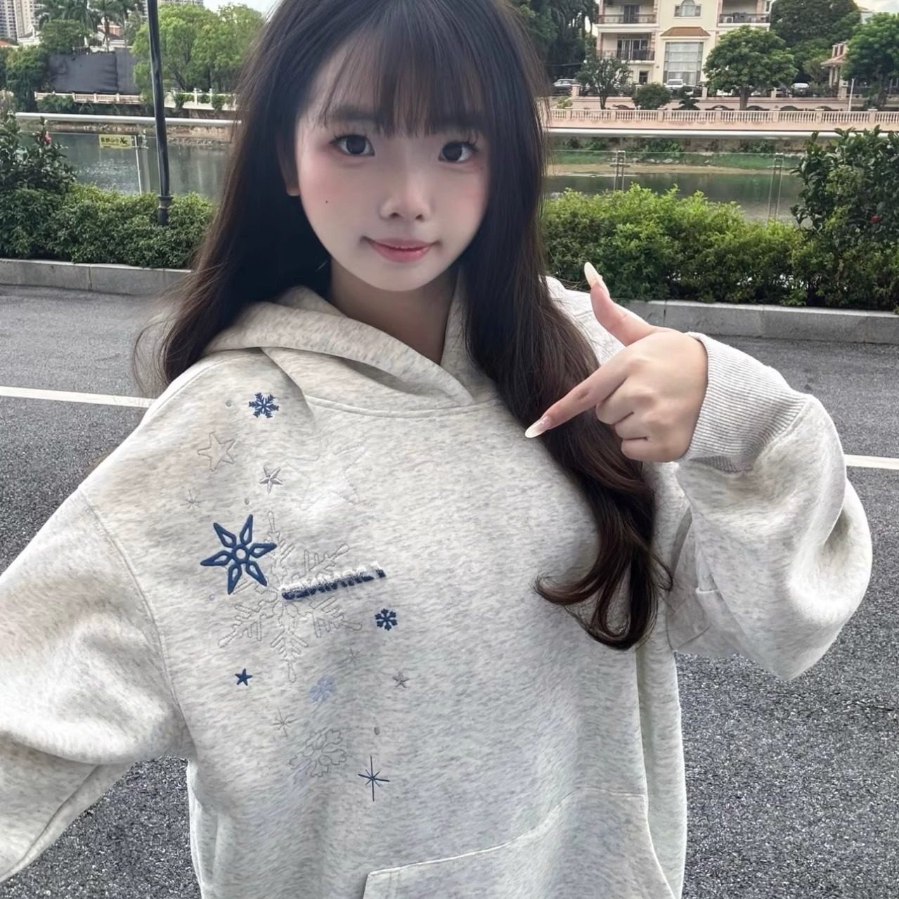 新款美式雪花刺绣连帽卫衣女宽松设计感小众情侣外套松弛长袖上衣