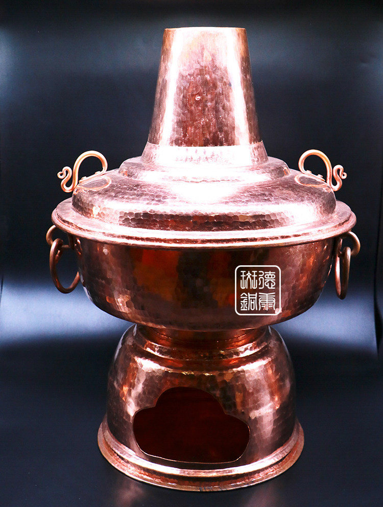 云南会泽德康斑铜传统纯手工锻打炊具非物质文化遗产传承人康贵友