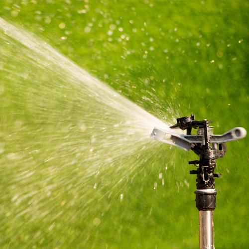 塑料可调摇臂喷头草坪园林农业绿化喷灌自动喷洒器360度旋转喷头