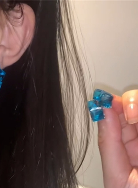 zoozmini蓝色水晶耳钉女轻奢小众设计高级感耳环2025新款百搭耳饰