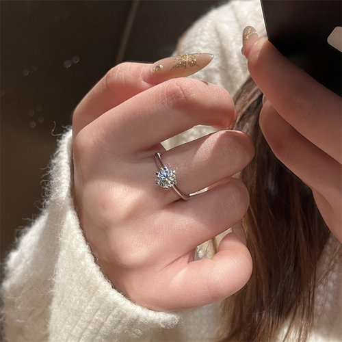 质感超闪单钻戒仿真钻石戒指女