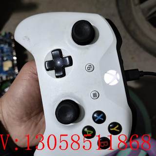 【议价】 XBOX 360游戏手柄 1708,成色如图,正常使用,有需