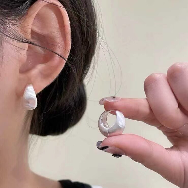 足银990拉丝蛇肚耳环女简约百搭高级感拉丝耳钉日常通勤耳环