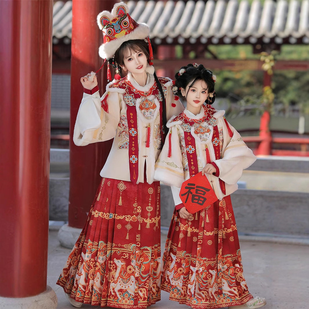 明制儿童汉服女童2026新款拜年服改良马面裙套装秋冬季母女亲子装