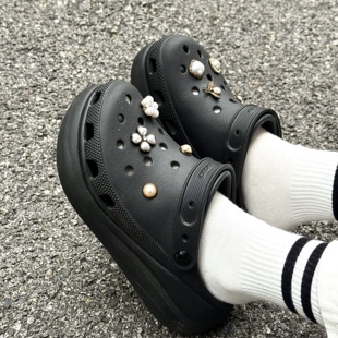 Crocs卡骆驰洞洞鞋经典泡芙Clog26年夏季新款沙滩鞋凉鞋207521