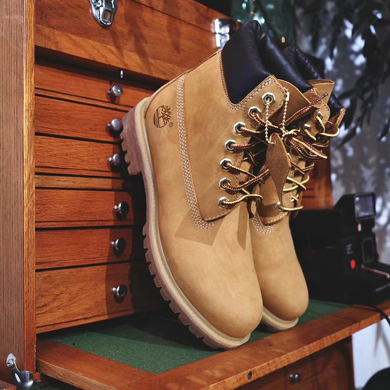 添柏岚TIMBERLAND 添柏岚靴子中帮靴男女大黄靴防水靴 18094