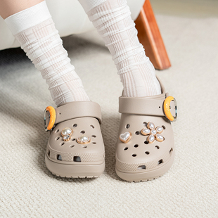 Crocs/卡骆驰 Classic Platform Clog 凉鞋 厚底包头一脚蹬沙滩鞋