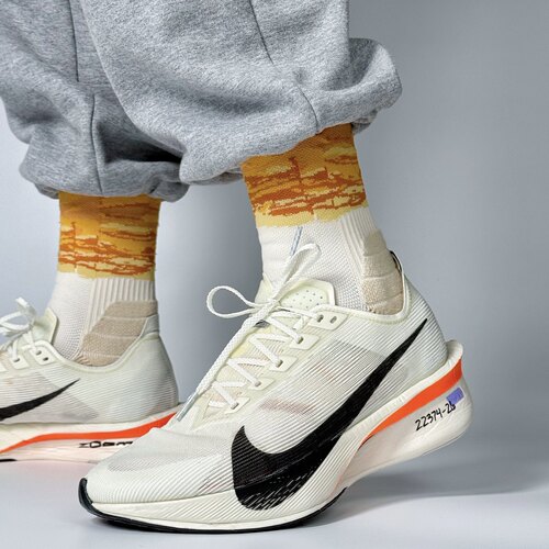 NIKE/耐克竞速碳板鞋VAPORFLY NEXT%4 马拉松跑步鞋HF6412-600