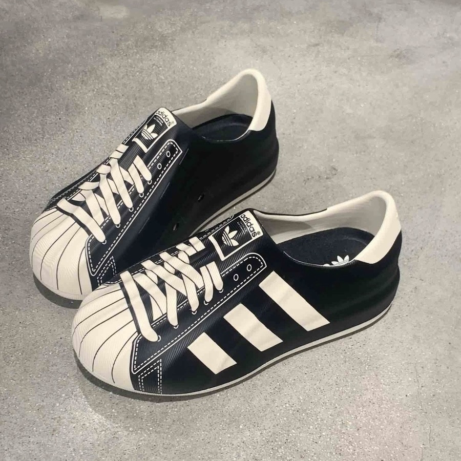 Adidas Originals adiFOM SUPERSTAR贝壳头低帮板鞋熊猫/乳白