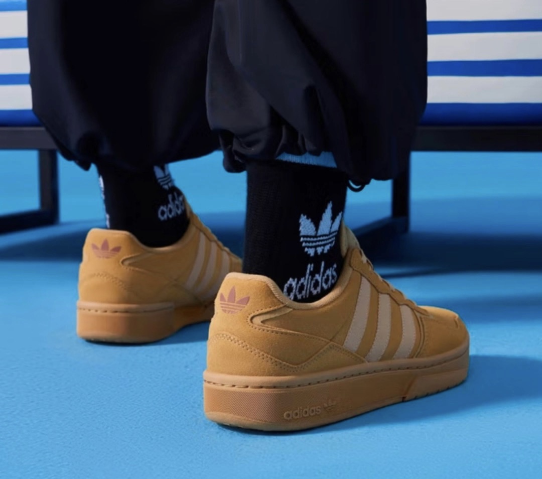 adidas Originals Courtic 耐磨防滑 轻便 休闲鞋 芥末黄ID6070