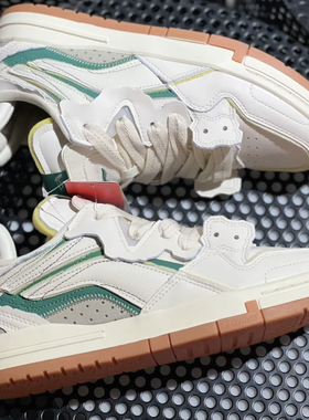 李宁惟吾Pro 蛋奶灰舒适大底保暖舒适中帮经典休闲鞋AECT045-2